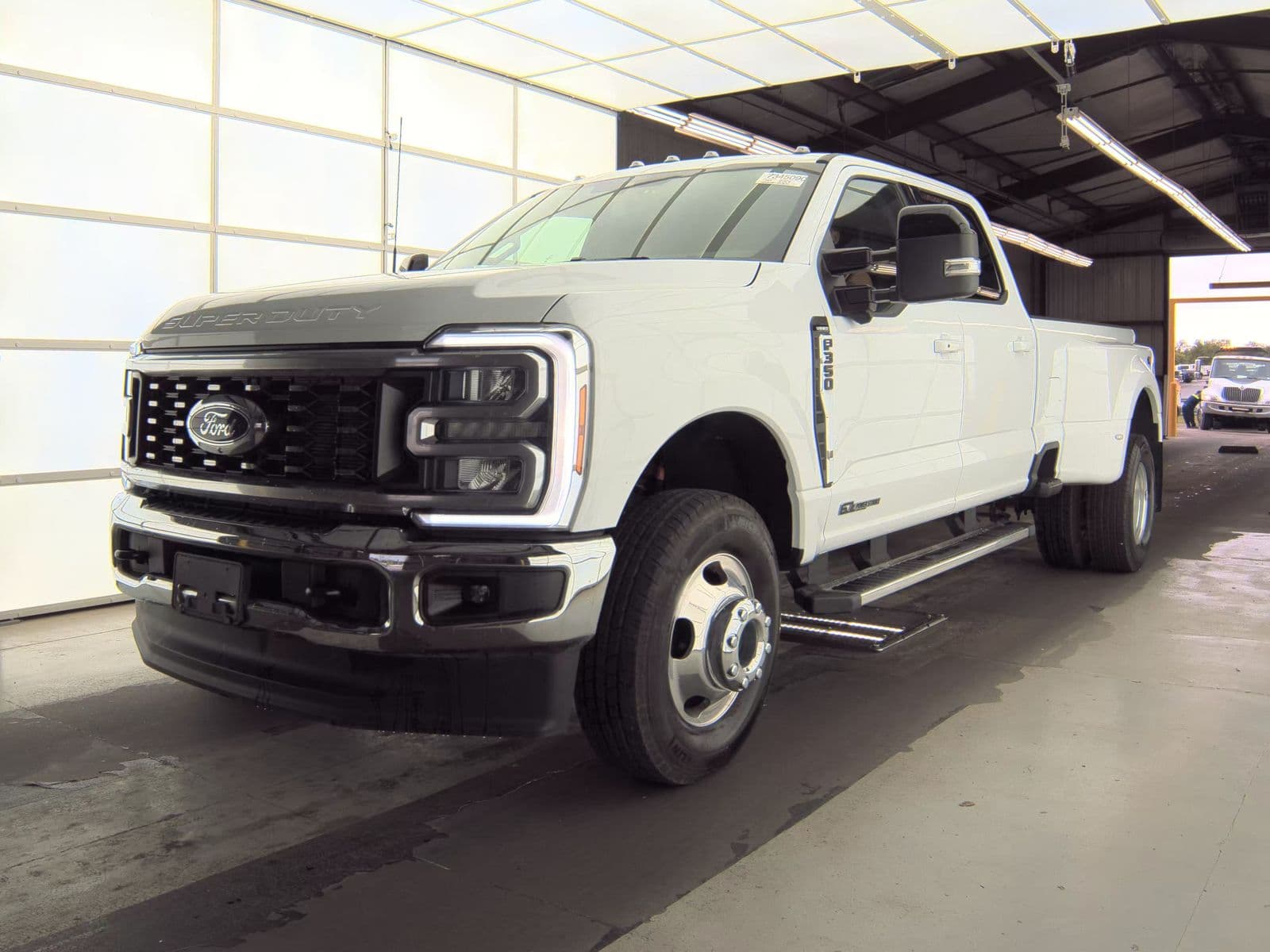 2026 F-350 Lariat — Ford F-350 Super Duty reference photo