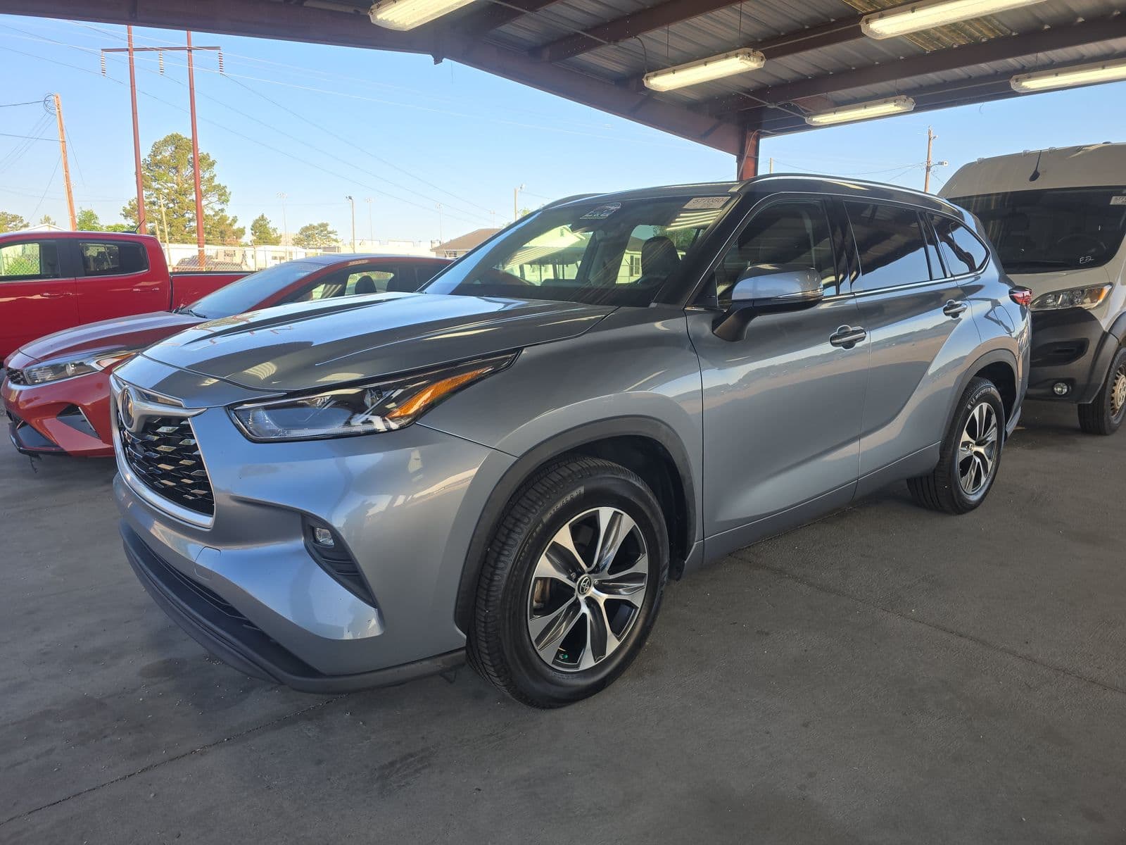 2021 Highlander XLE — Toyota Highlander reference photo