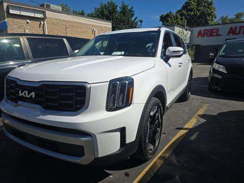 2025 Kia Telluride S auction research vehicle