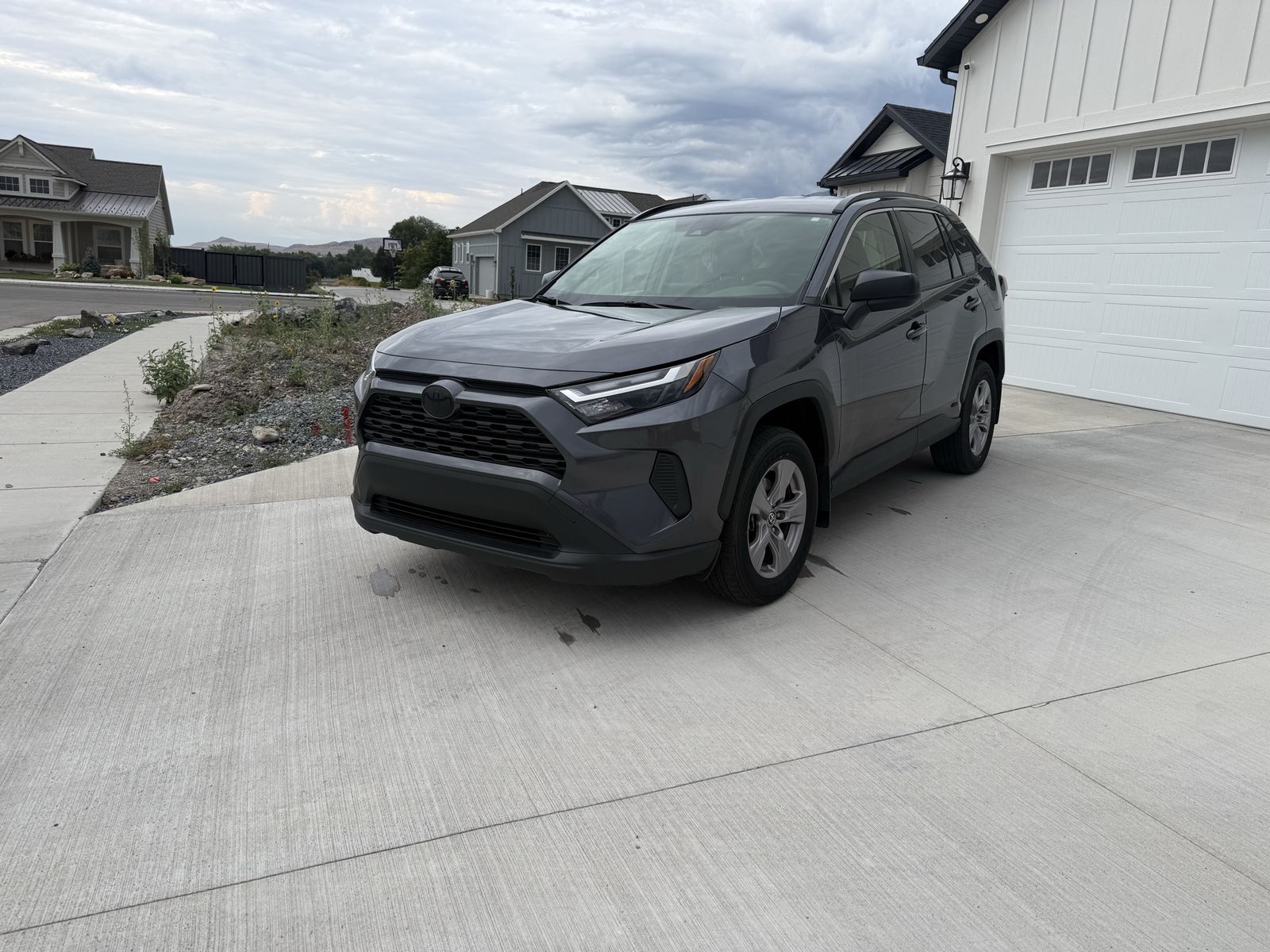 2024 Toyota RAV4 Hybrid LE · Shopping KSL source vehicle