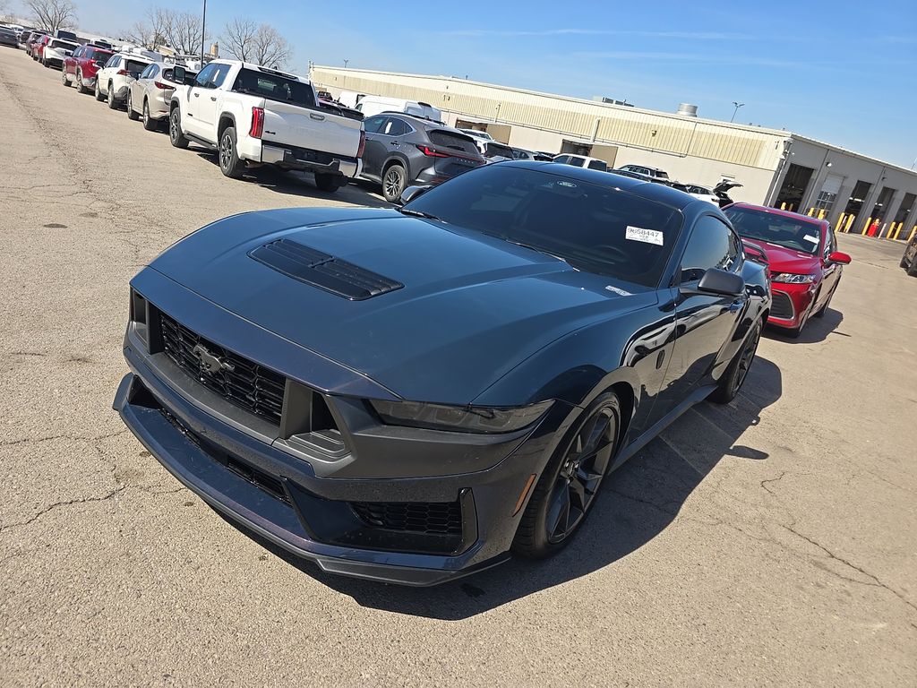 2025 Ford Mustang Dark Horse photo