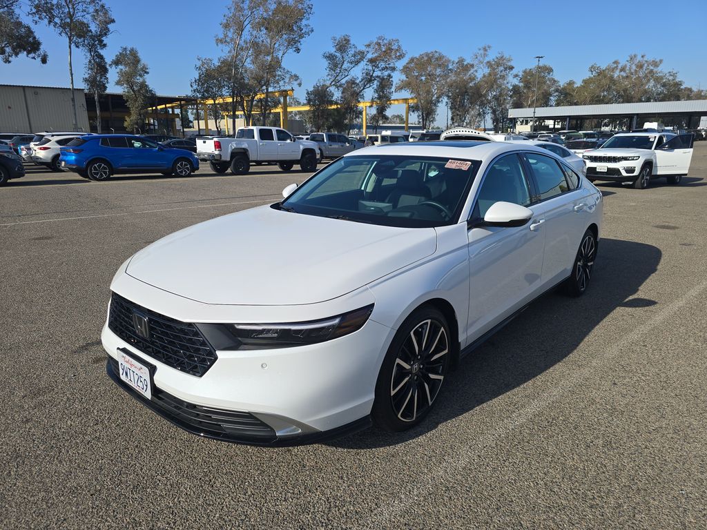 2025 Honda Accord Touring photo