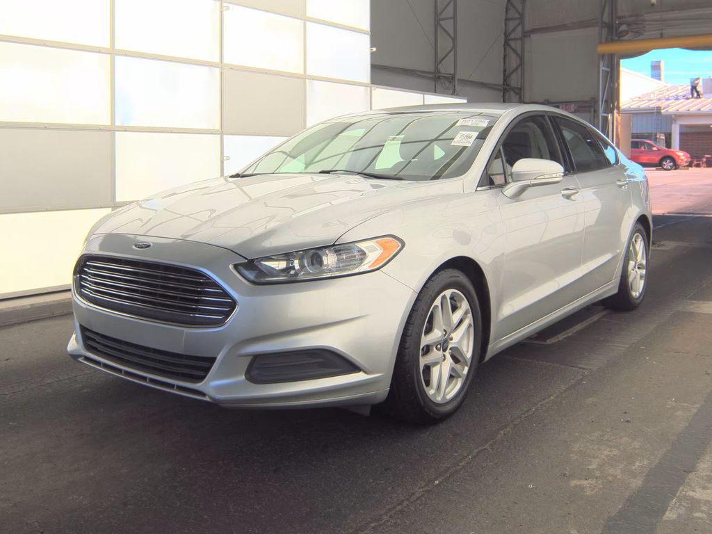 2015 Ford Fusion SE photo