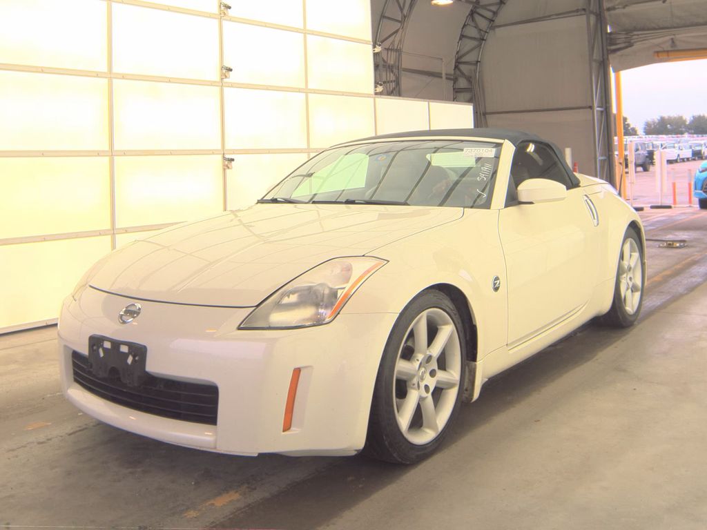 2005 Nissan 350Z Touring photo