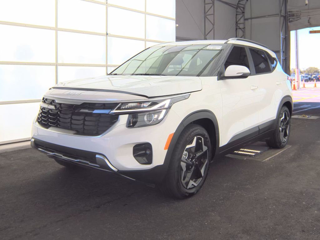 2025 Kia Seltos S photo