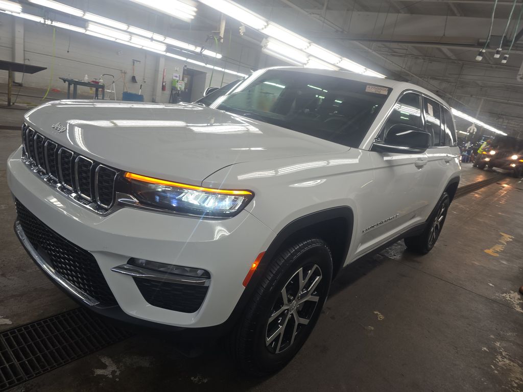 2025 Jeep Grand Cherokee Limited photo