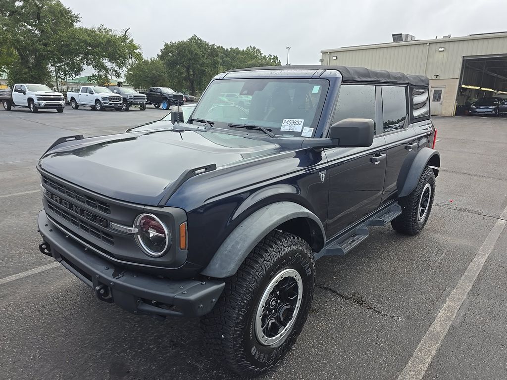 2021 Ford Bronco Base photo