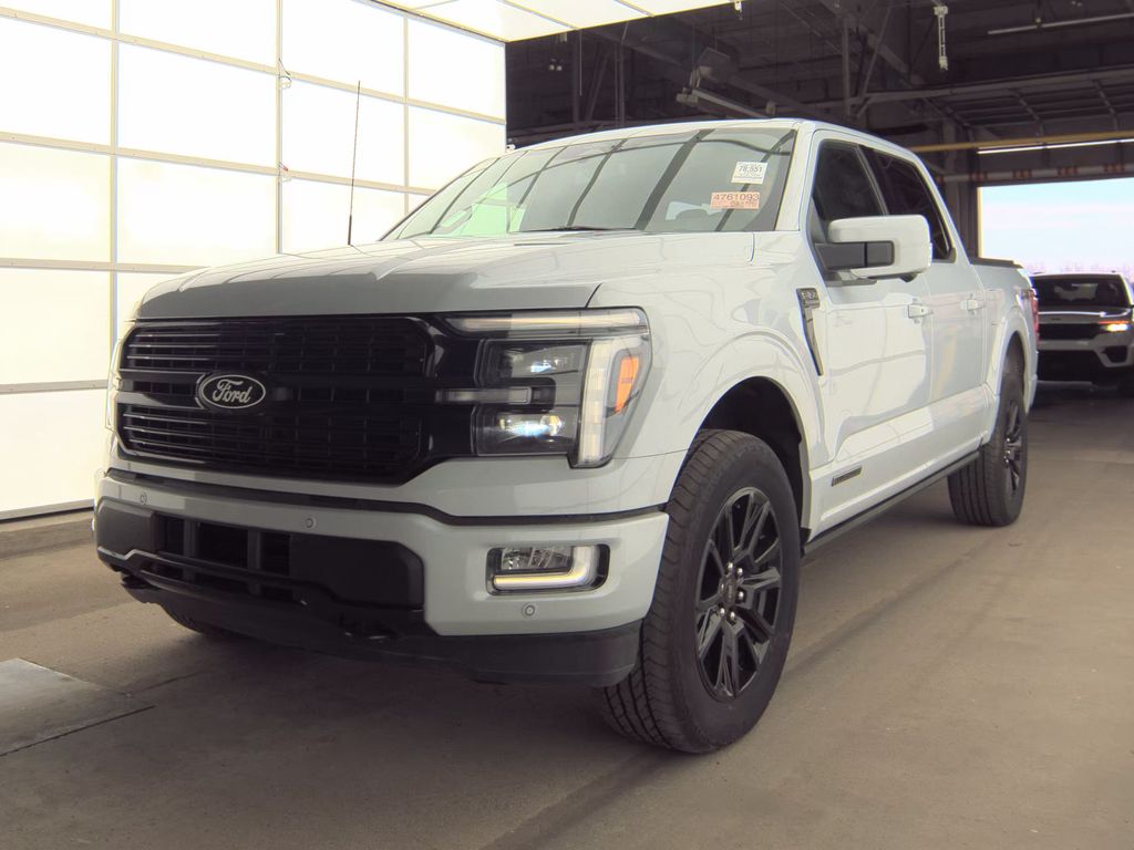 2025 Ford F-150 Platinum photo