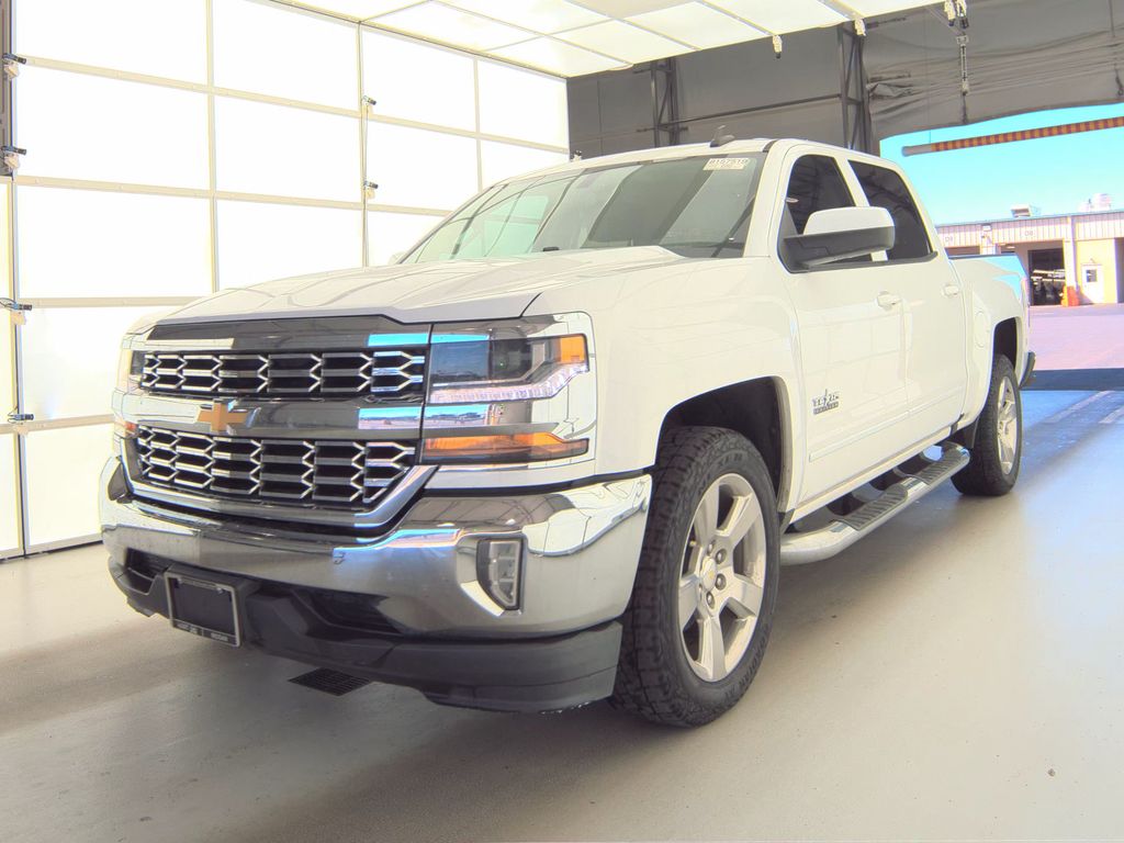 2018 Chevrolet 1500 SLV LT photo