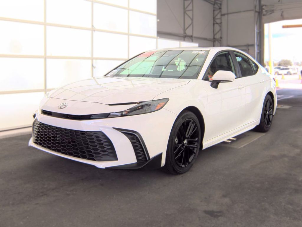 2025 Toyota Camry SE photo