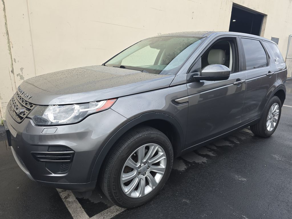 2017 Land Rover Discovery Sport SE photo