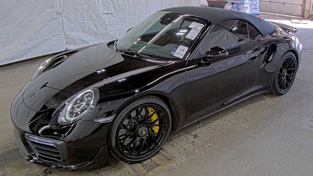 2017 Porsche 911 Turbo S photo