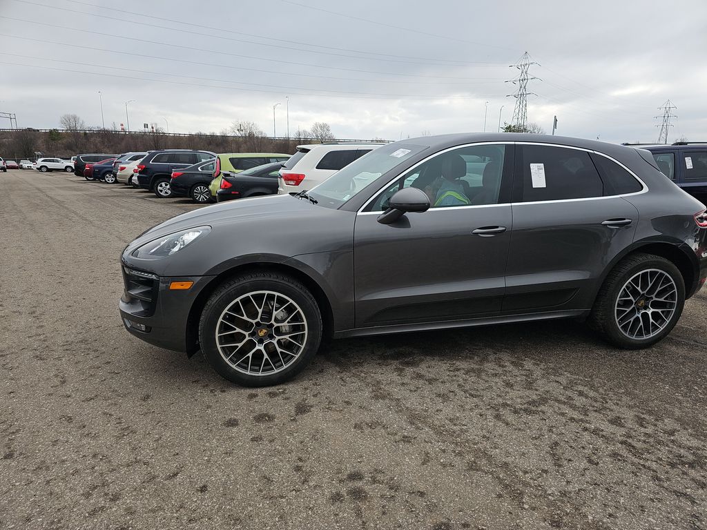 2015 Porsche Macan S photo