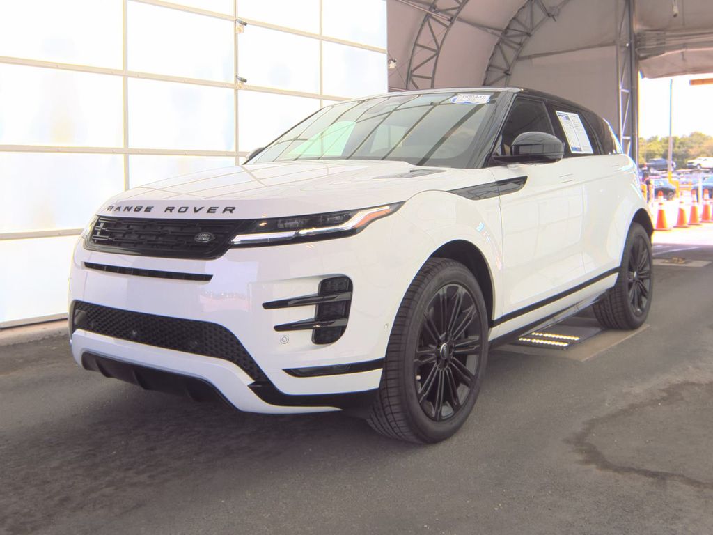 2026 Land Rover Range Rover Evoque Dynamic SE photo