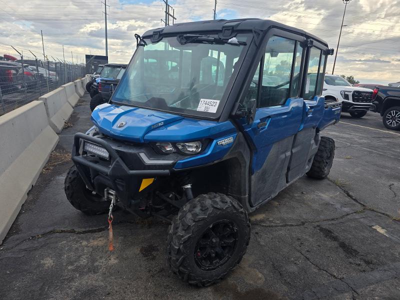 2022 Can-Am Defender photo