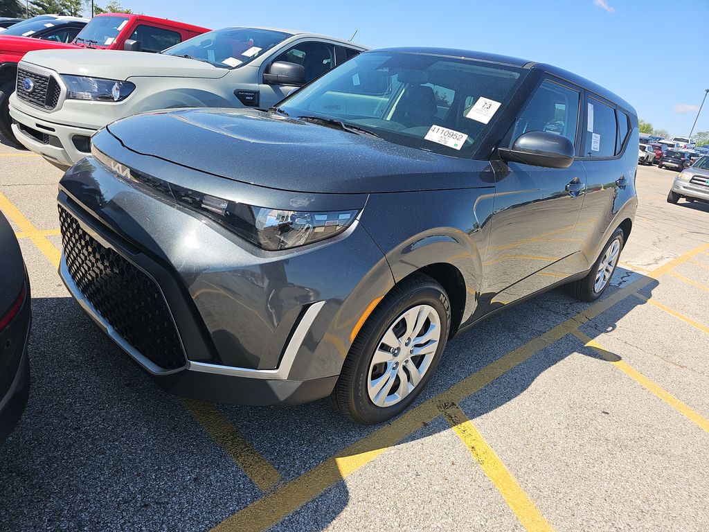 2025 Kia Soul LX photo