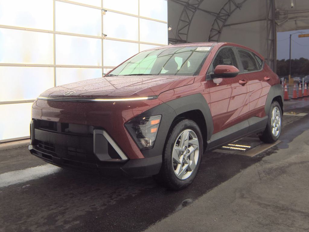 2025 Hyundai Kona SE photo