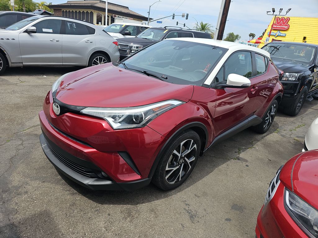 2018 Toyota C-HR XLE Premiu photo