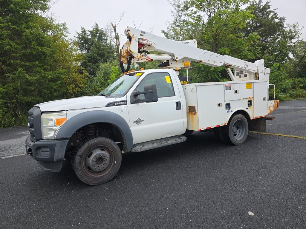2013 Ford F-550 XL photo