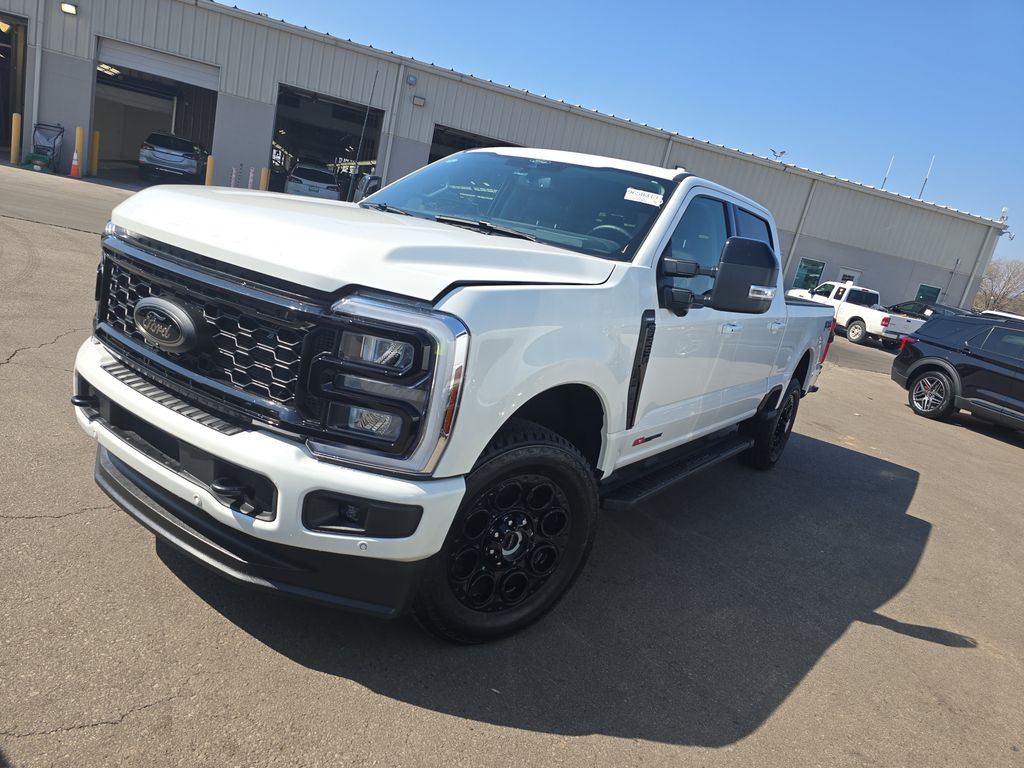2025 Ford F-250 Lariat photo