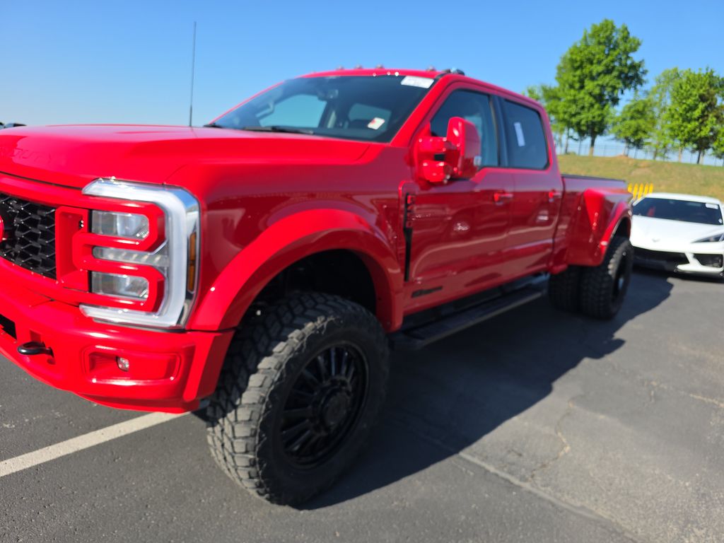 2026 Ford F-450 Lariat DRW photo
