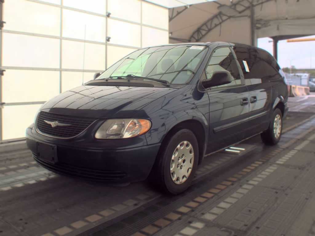 2004 Chrysler Town & Coun LX photo