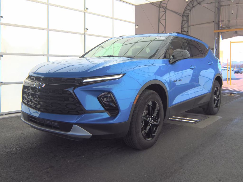 2025 Chevrolet Blazer 2LT photo