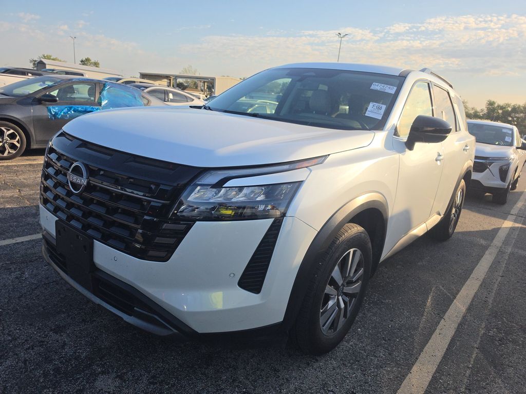 2026 Nissan Pathfinder SL photo