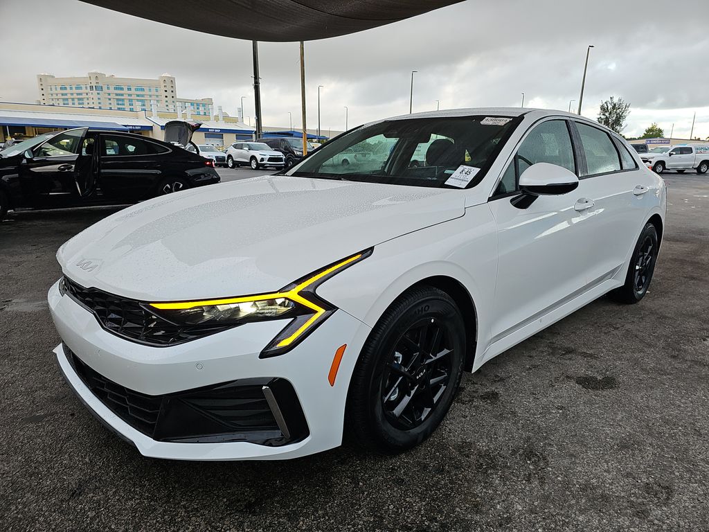 2026 Kia K5 LXS photo