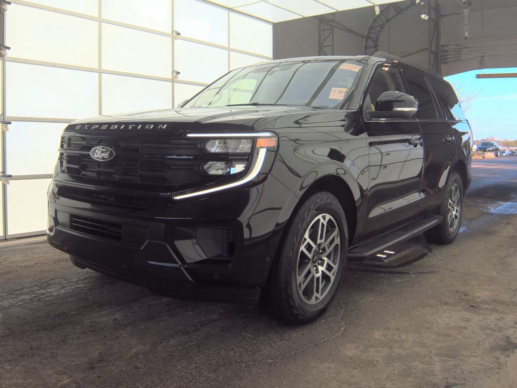 2025 Ford Expedition Active photo
