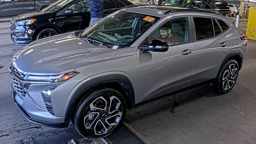 2025 Chevrolet Trax 2RS photo