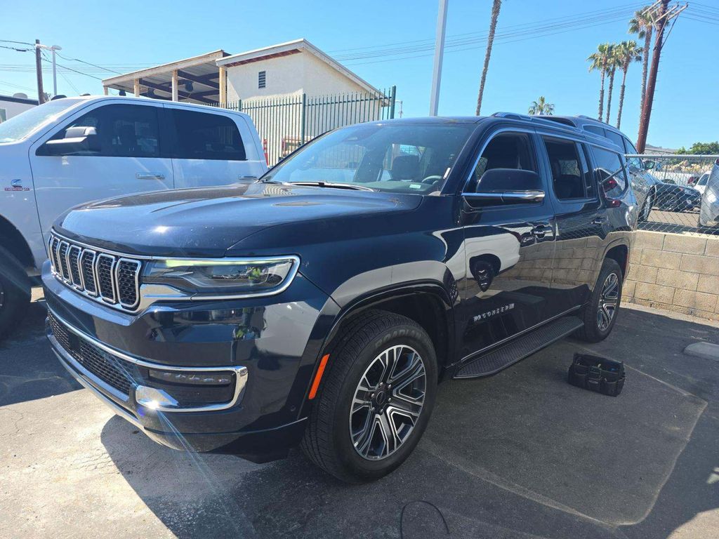 2025 Jeep Wagoneer Series II photo