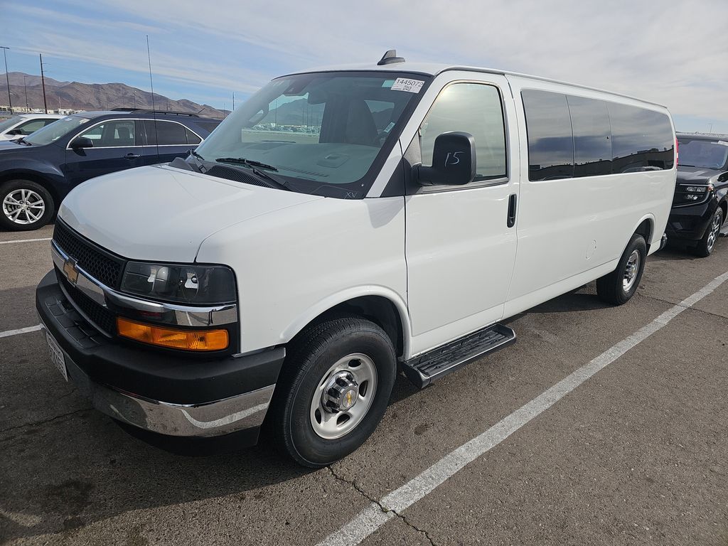 2025 Chevrolet 3500 LT photo