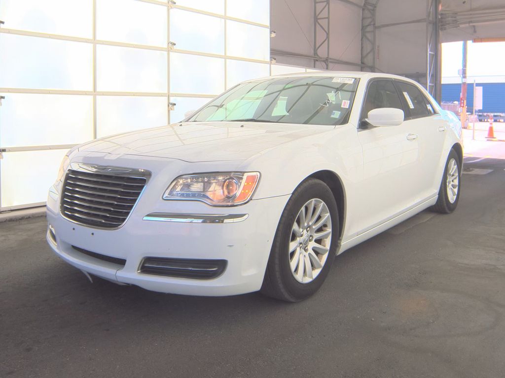 2013 Chrysler 300 photo