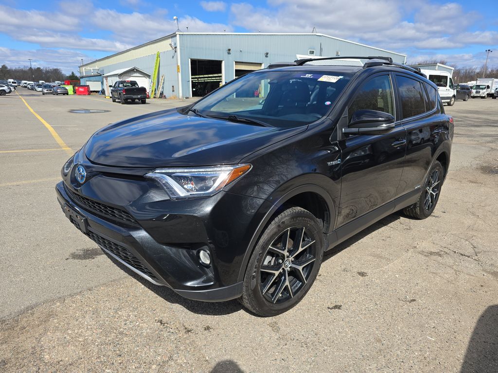 2018 Toyota RAV4 Hybrid SE photo