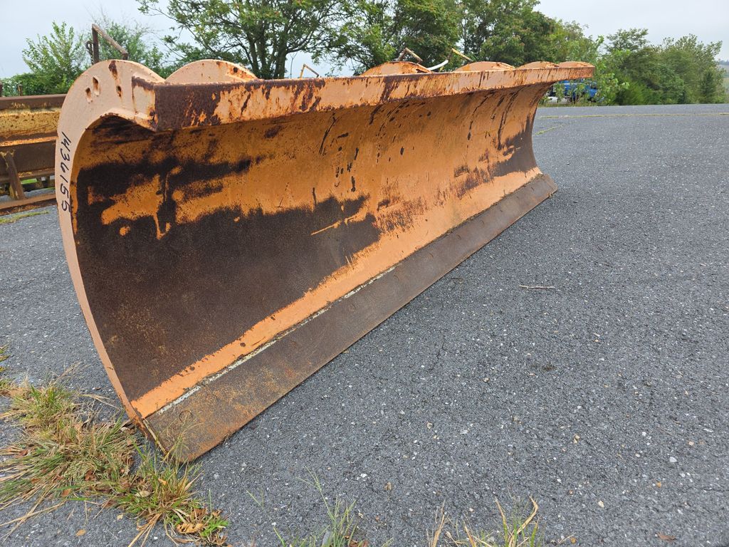 1989 Valk RV112116 Snowplow photo