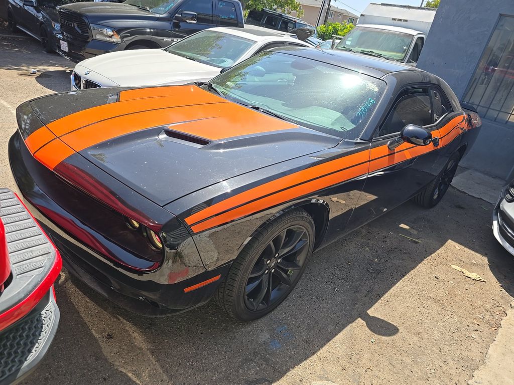 2018 Dodge Challenger SXT photo
