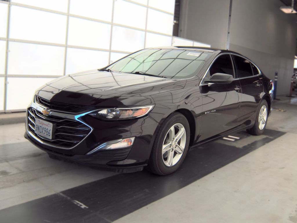 2021 Chevrolet Malibu LS photo