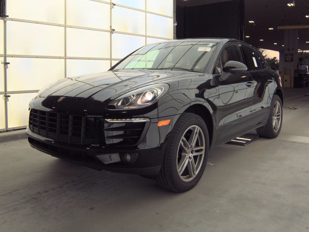 2017 Porsche Macan photo