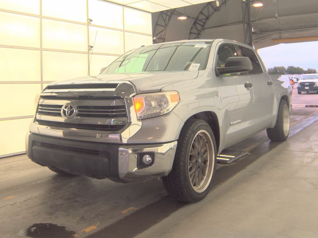 2017 Toyota Tundra SR5 photo