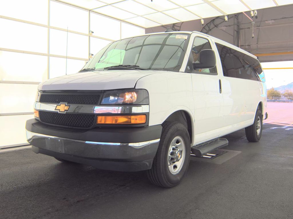 2025 Chevrolet 3500 LT photo