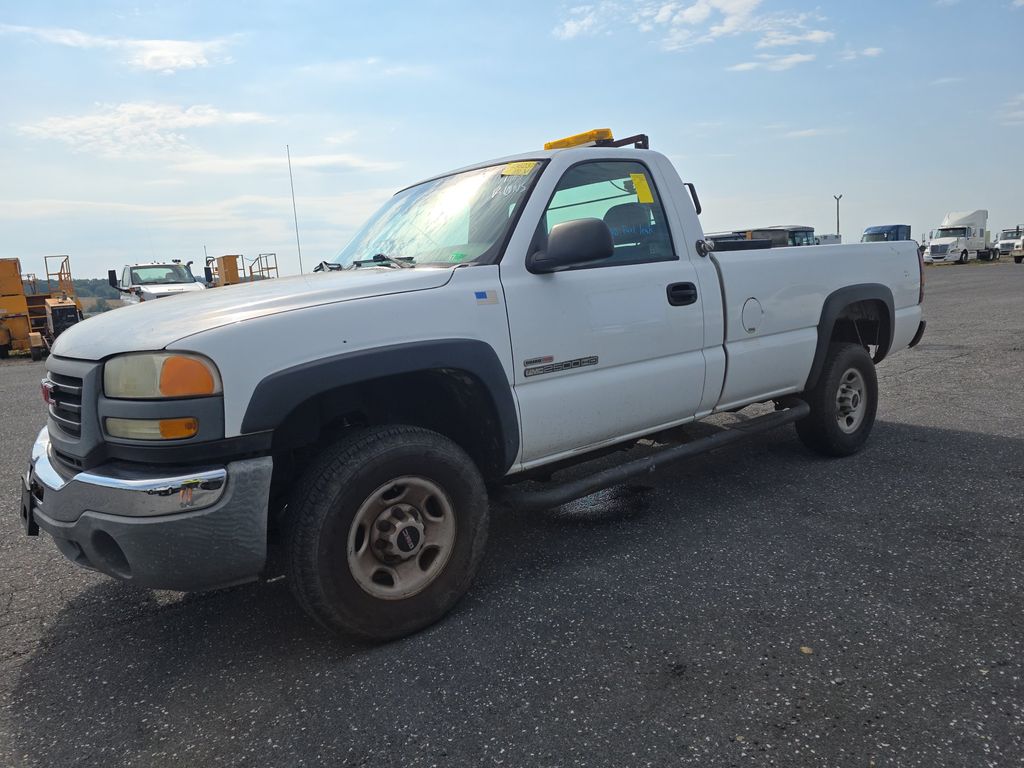 2005 GMC 2500HD Work Truck photo