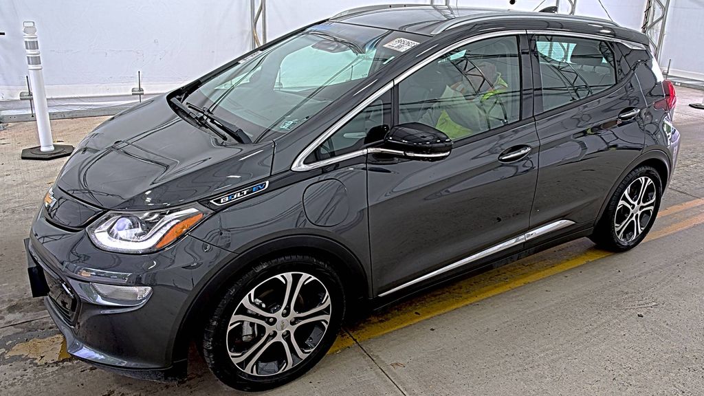 2017 Chevrolet Bolt Premier photo