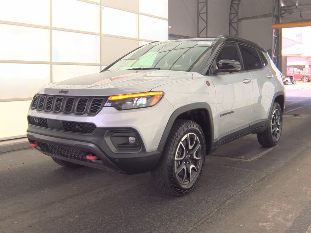 2025 Jeep Compass Trailhawk photo