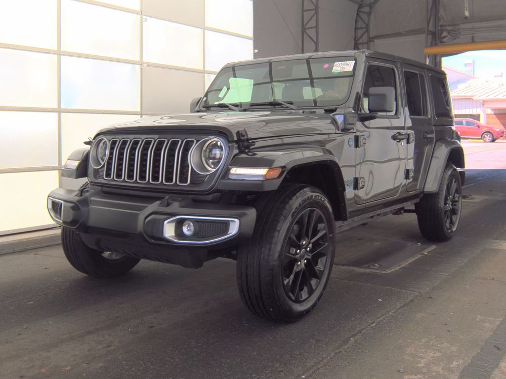 2025 Jeep Wrangler Sahara photo