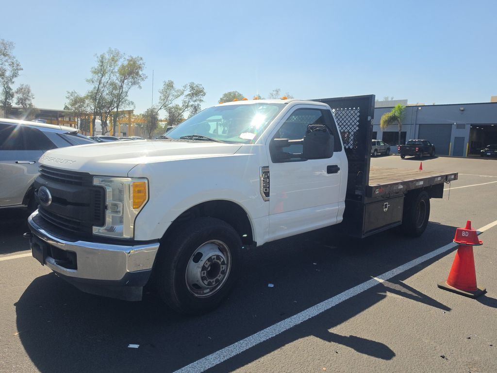 2017 Ford 350 DRW RG XL photo