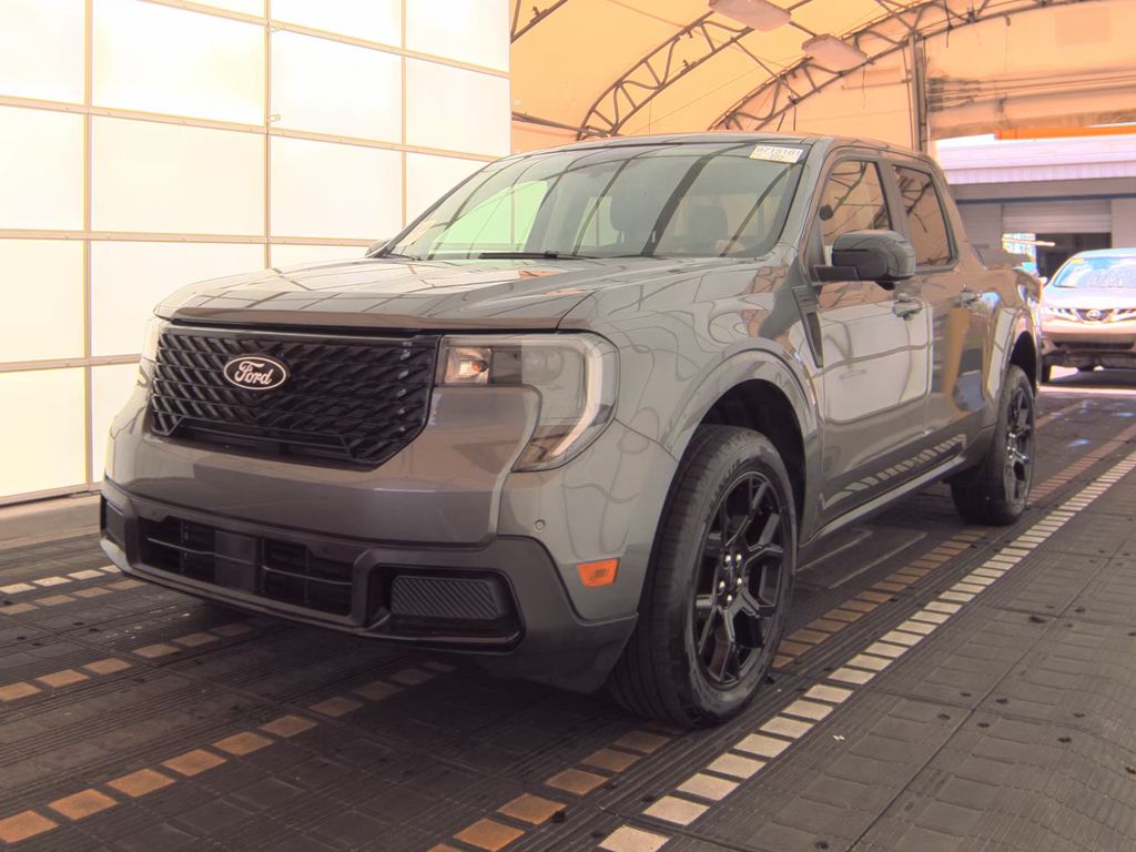 2025 Ford Maverick Lariat photo