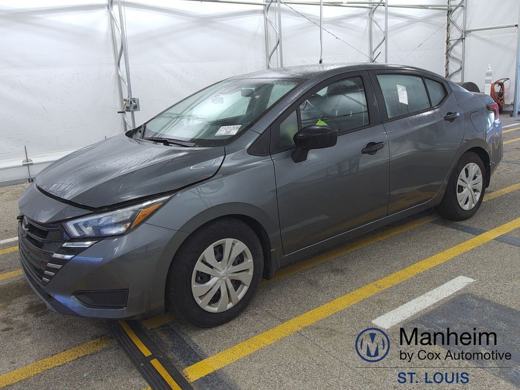 2025 Nissan Versa S photo