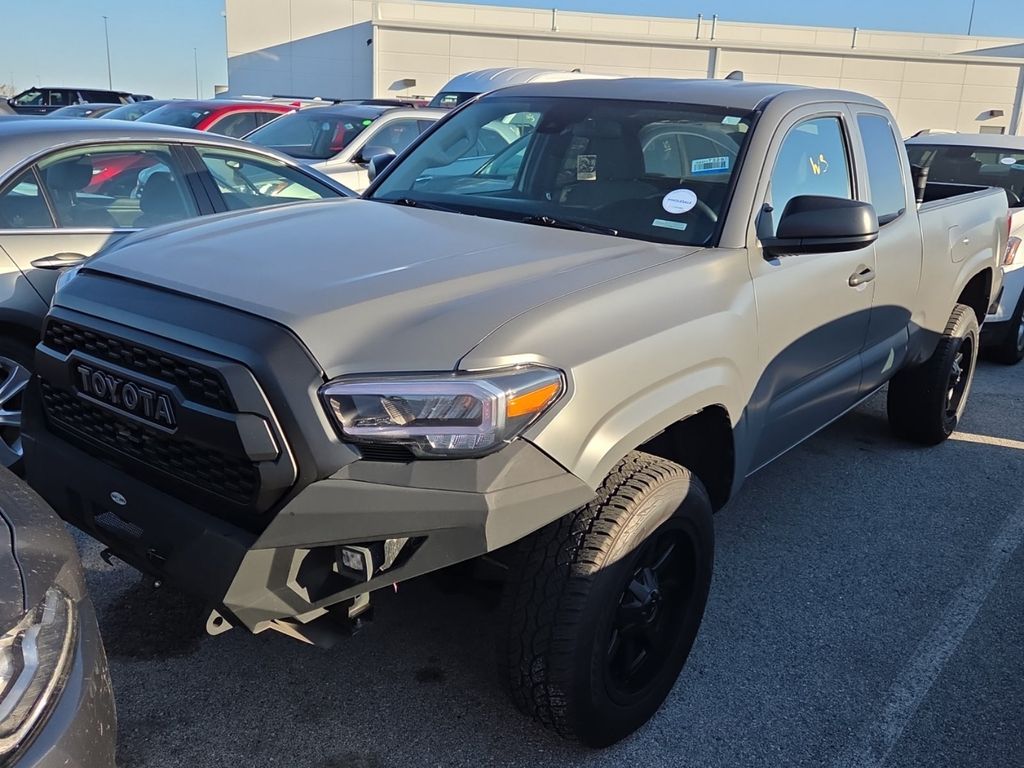 2021 Toyota Tacoma SR photo