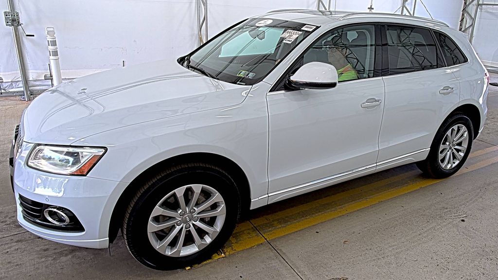 2016 Audi Q5 Premium + photo